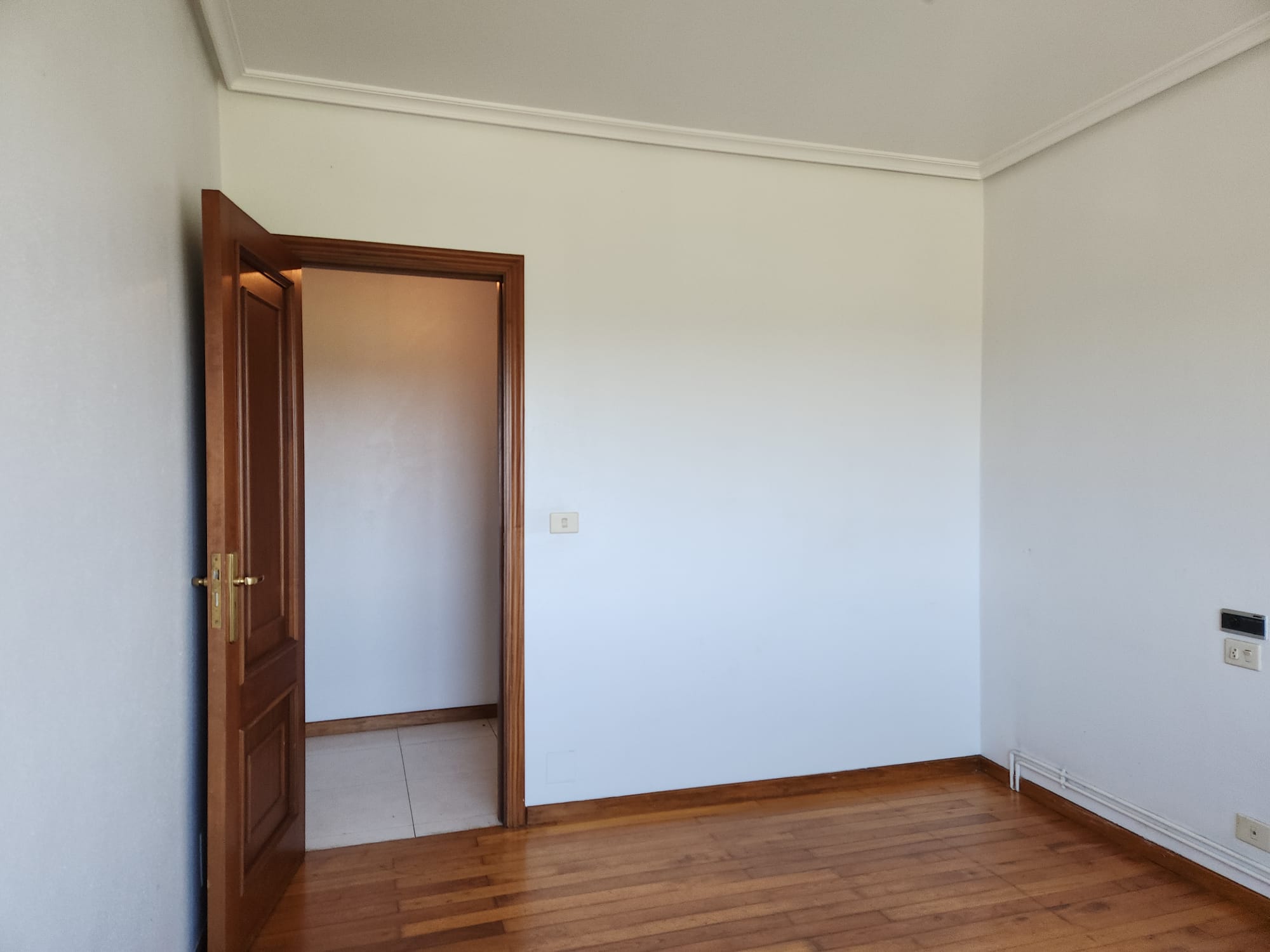 23931708-f383-4b37-90be-14961646b903