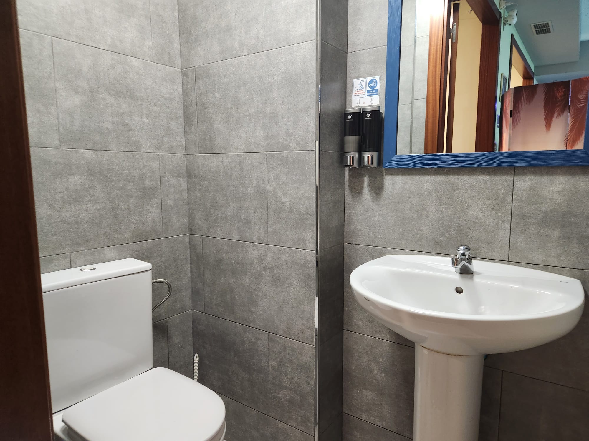 24b2ffcb-8927-42df-85d8-c13b987001ef