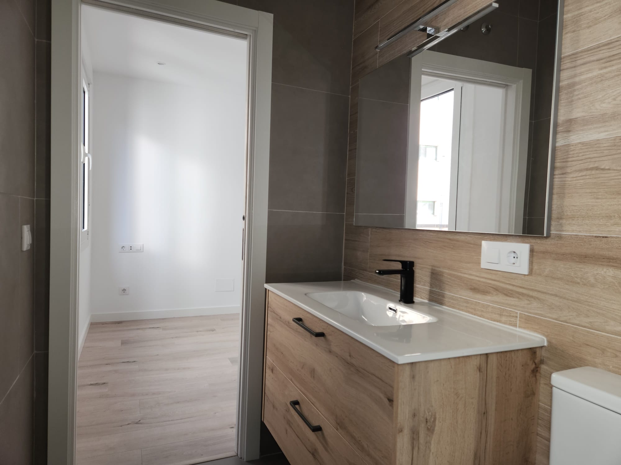 41506f5d-bb0b-4cce-bfff-ed29587c74b5