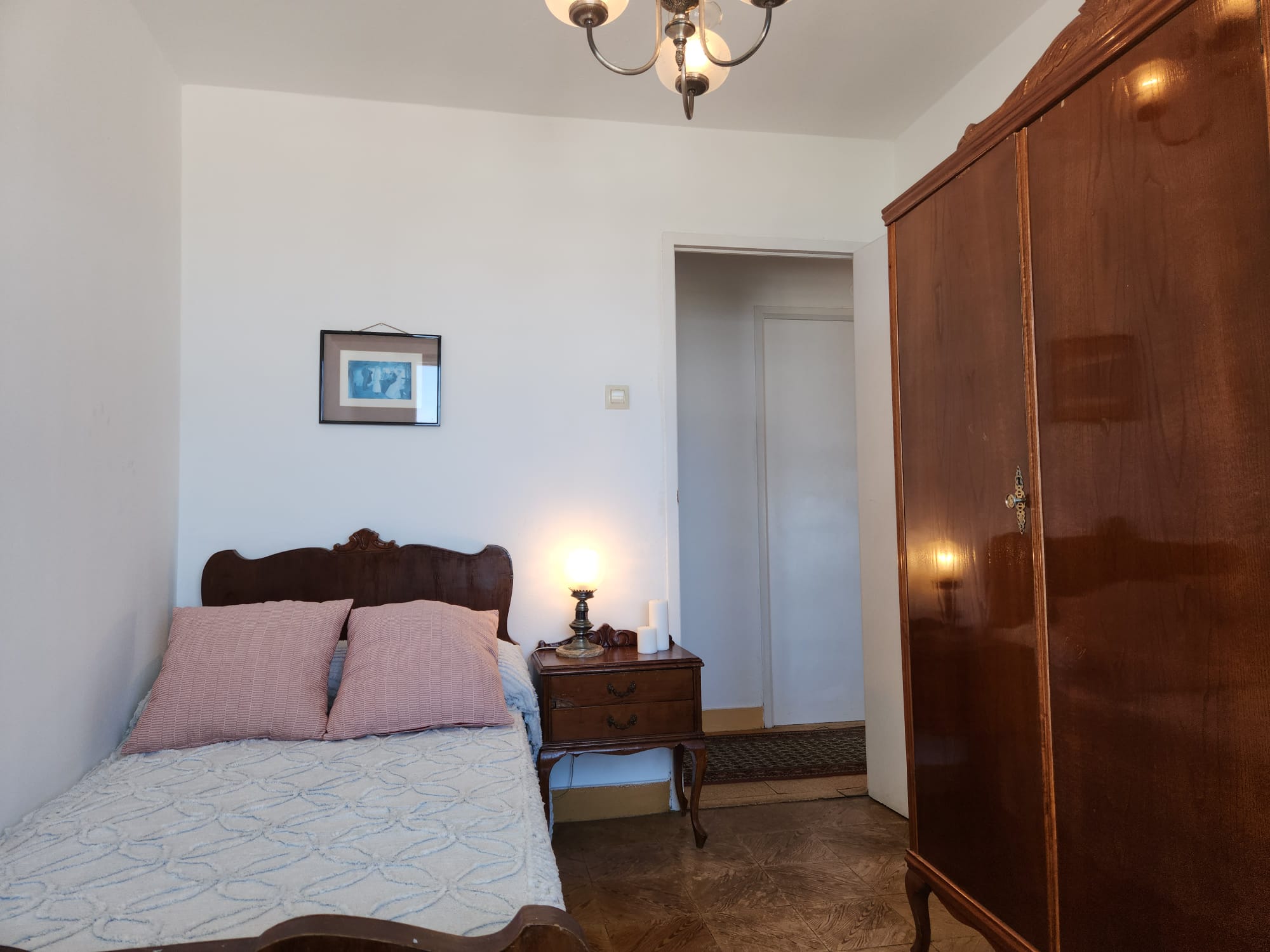 5502509a-05c5-49c5-b7e0-9774c74fa8b4