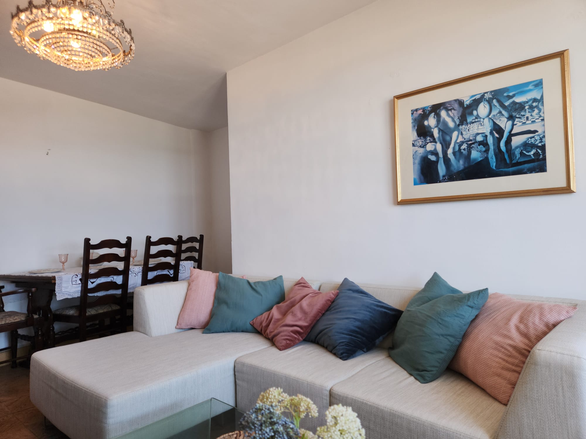 74a0e3ee-3182-462d-9508-f02e582a2371