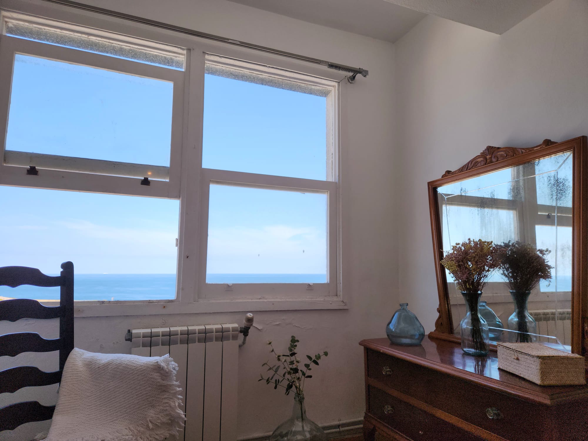 893d64a1-0d15-48f3-82d4-eaaa248e27c0