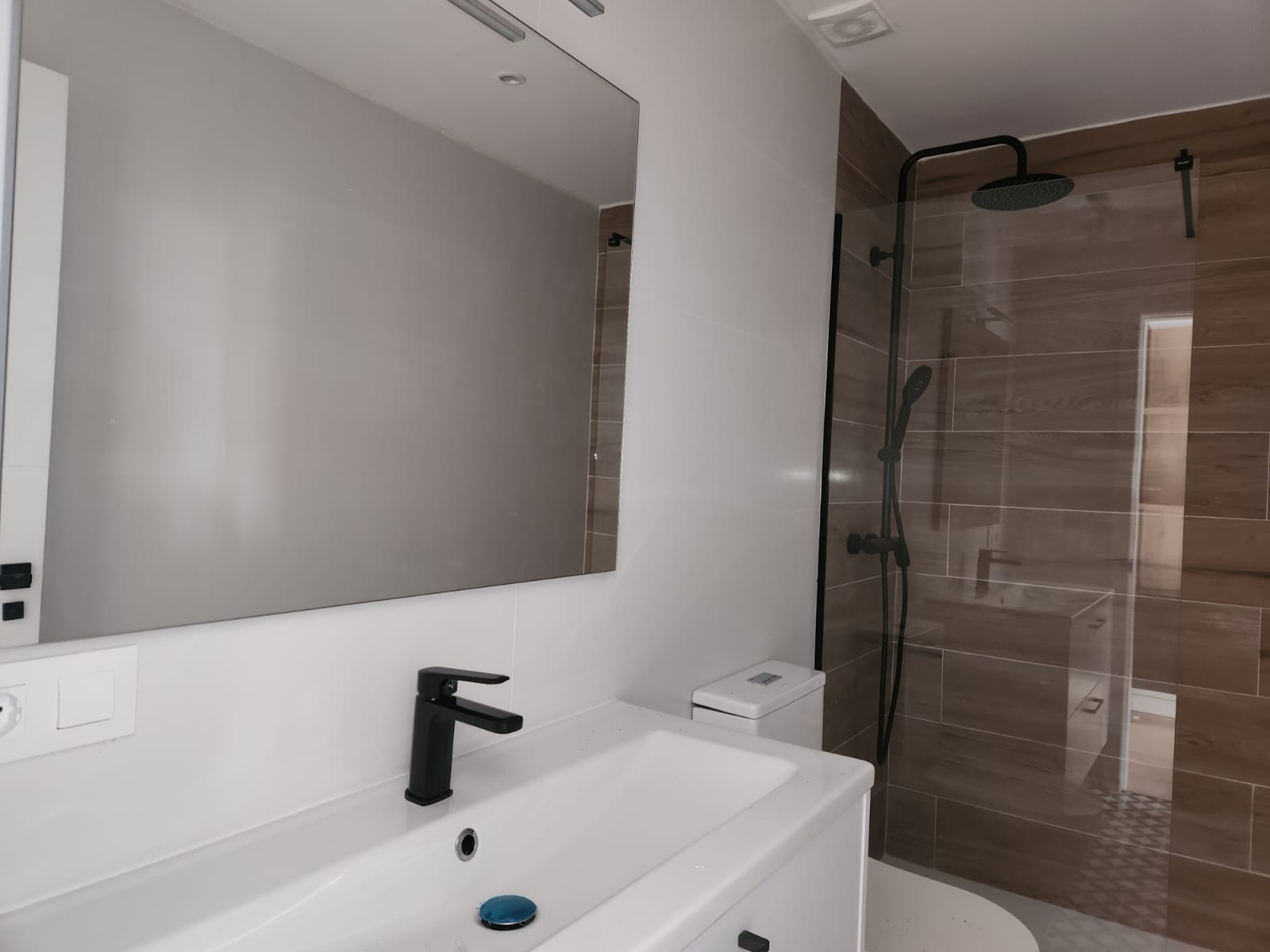 b90c4312-8977-4a67-ae01-89dcae3470f4