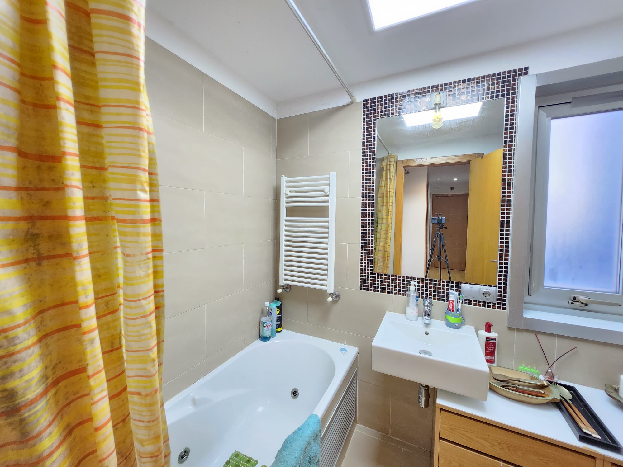 d59346ce-37a5-4fec-9425-c6cc996f3250