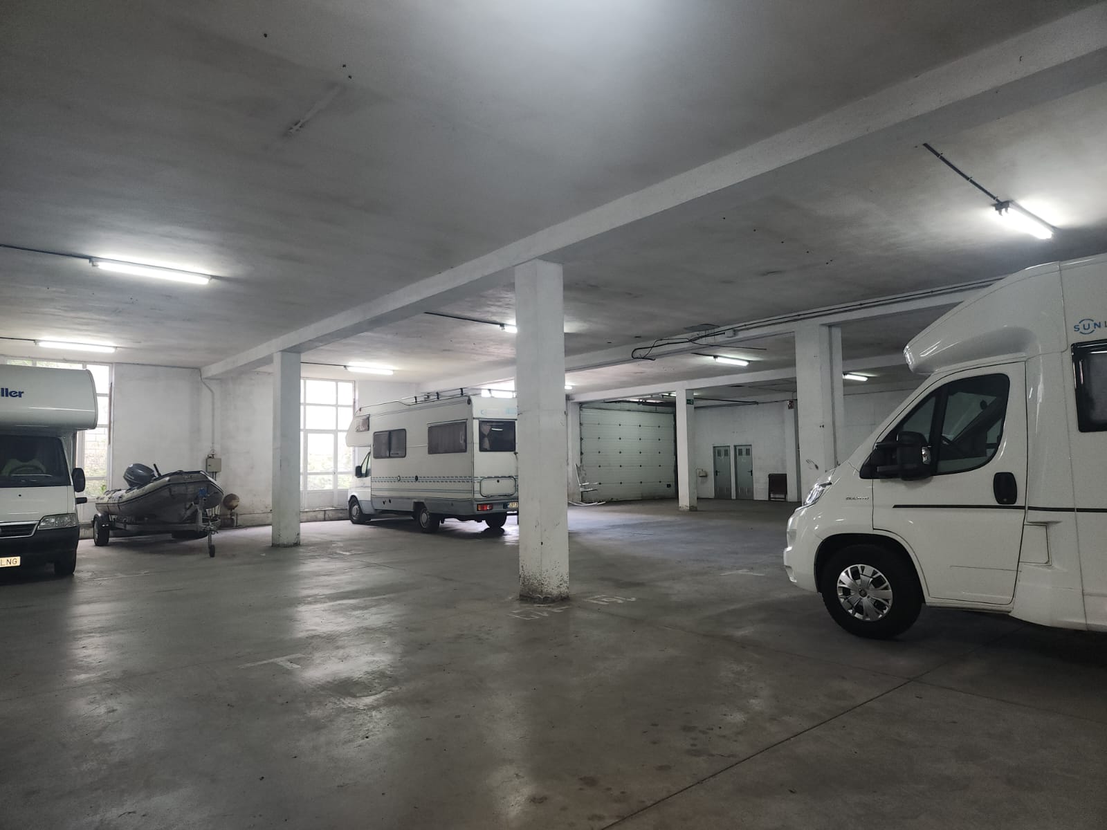 f77c043b-c738-4056-b43a-0b8c018e6b89