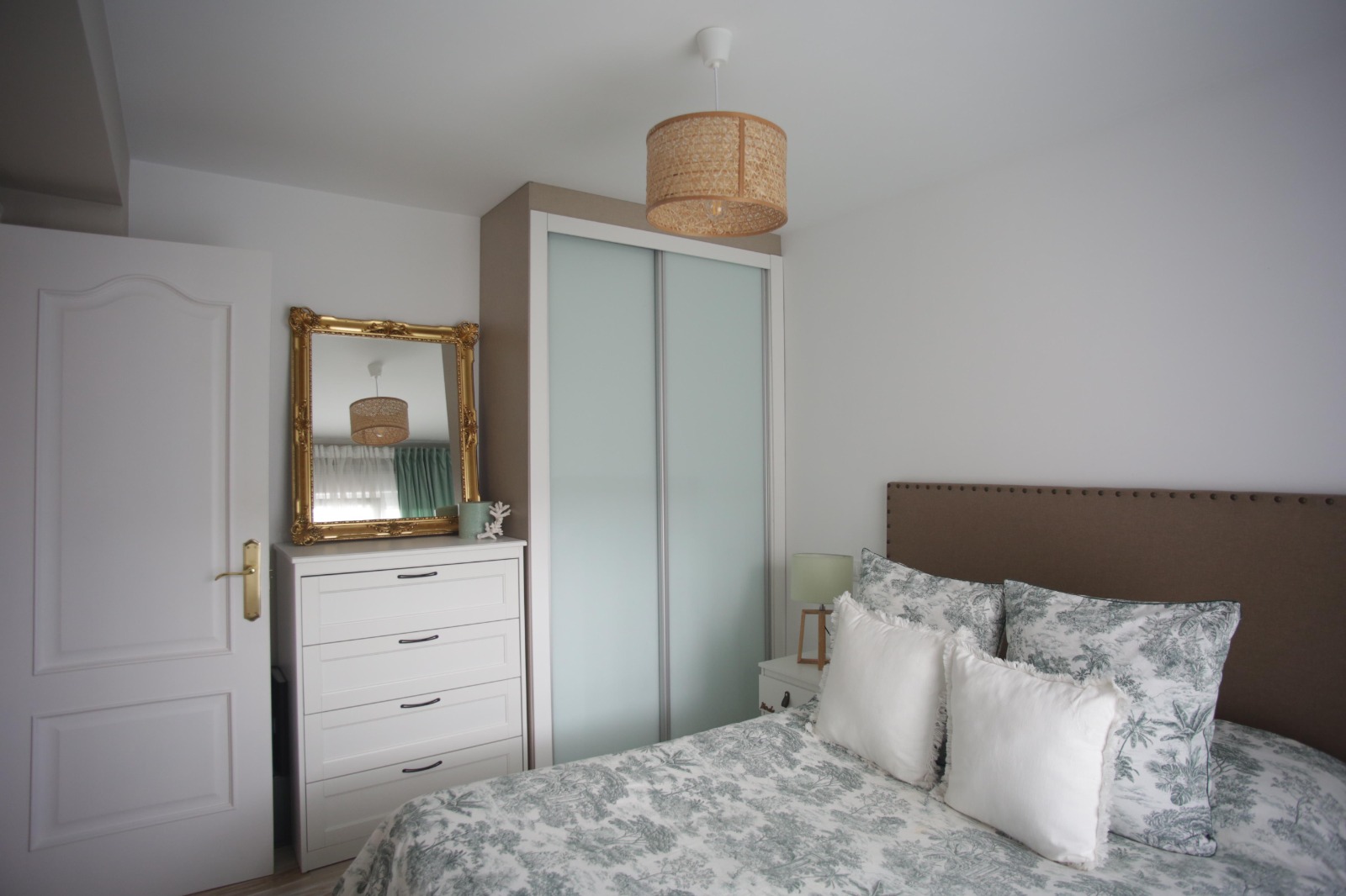 WhatsApp Image 2024-10-31 at 11.43.01 (9)